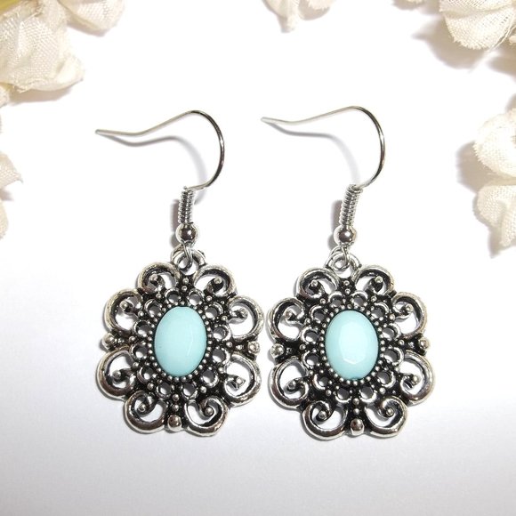 Dangle Earrings Light Turquoise Blue and Silver Costume Jewelry Western Set A865 - Picture 1 of 4